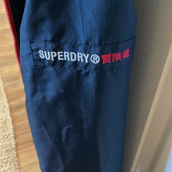 SIZE R SuperDry jacket - Picture 2 of 7